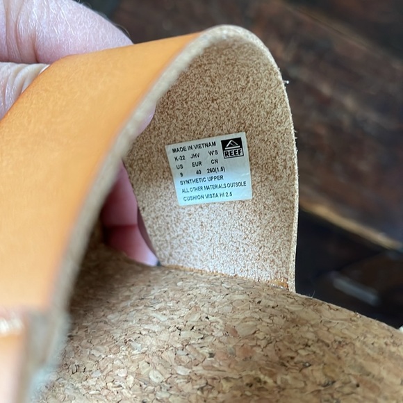 Reef Tan Platform Sandals - Picture 7 of 7